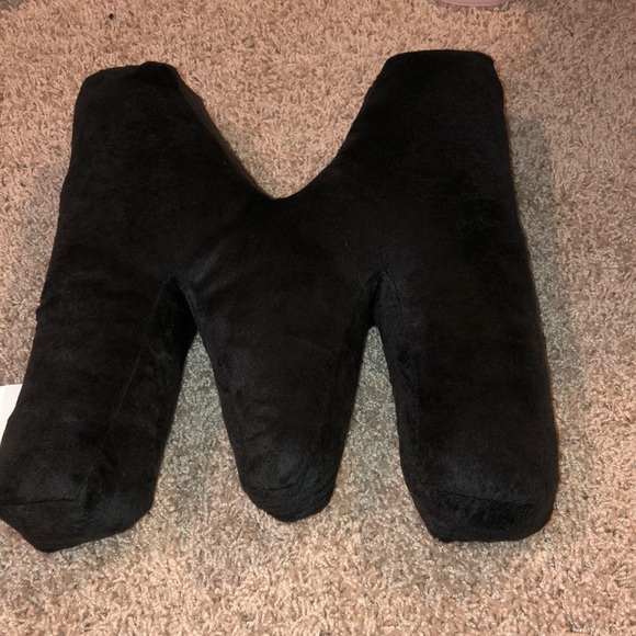M pillow - Picture 2 of 2
